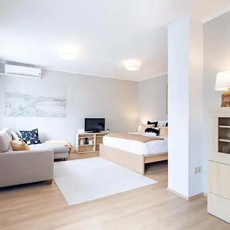 - Comfy - Sunny * 布达佩斯