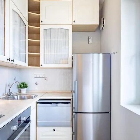 - Comfy - Sunny Apartment *