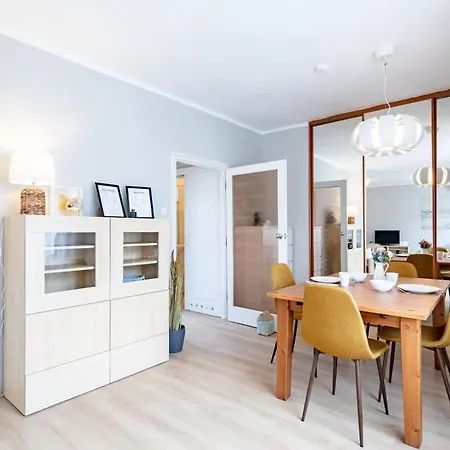 - Comfy - Sunny Apartament