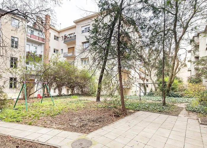 - Comfy - Sunny * 布达佩斯